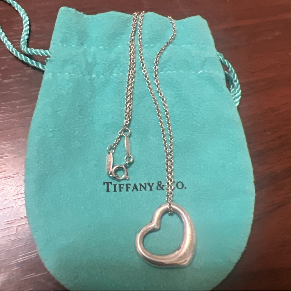 Tiffany and co 925 sterling silver open heart pendant necklace original pouch